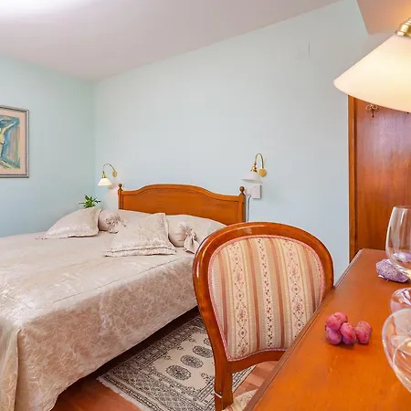 Ostrea Hotel 3*