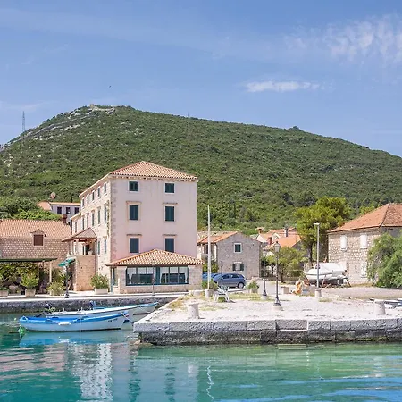 Ξενοδοχείο Ostrea 3*